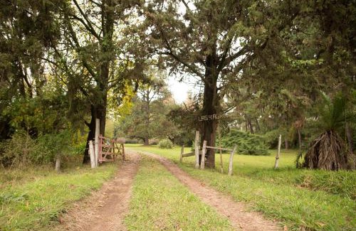 Gualeguay House | Discover Las 4 Auroras: Pet-Friendly Retreat with Pool