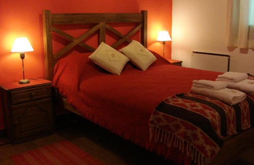 Villa General Belgrano Hotel | Discover Las Acacias: Family-Friendly Retreat with Pool