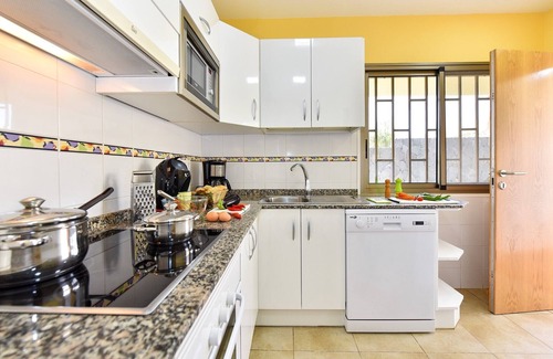 San Agustin House | Pet-Friendly San Agustín MCI with Spa and Family Amenities