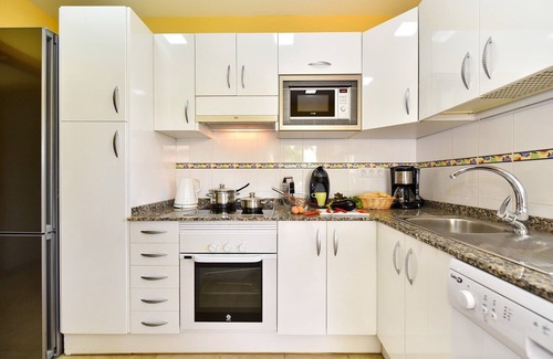 San Agustin House | Pet-Friendly San Agustín MCI with Spa and Family Amenities
