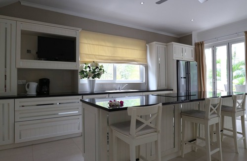Beau Vallon Villa | Discover Las Brísas Villa at Chateau Elysium with Ocean Views