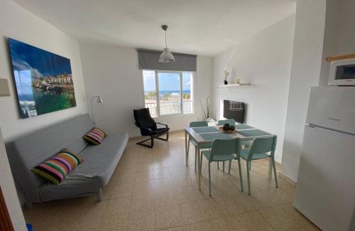 Lomo Quiebre Apartment | Oceanfront Las Brisas Mogan Apartamentos with Family Amenities