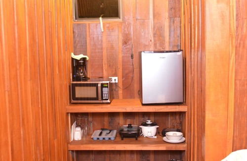 Venecia Cabin | Discover Las Cabanas: Pet-Friendly Oasis with Spa & Breakfast