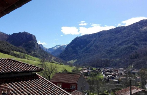 Arenas de Cabrales House | Family-Friendly Getaway at Las Cabraliegas - 9/10 Rating