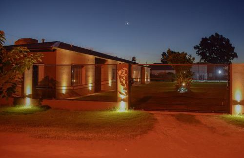 Macachin Hotel | Pet-Friendly Paradise: Las Catalpas with Top Amenities