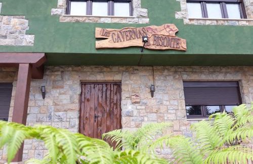 Santillana del Mar Apartment | Family-Friendly Retreat at Las Cavernas Del Bisonte