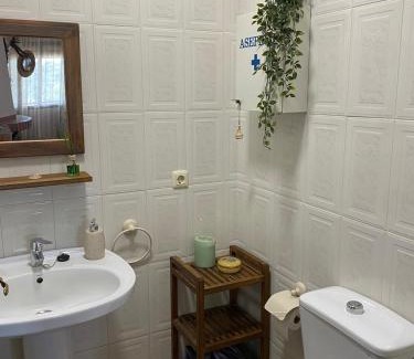 Villaviciosa de Cordoba House | Experience Las Chorreras del Orejón: 4-Star Family Retreat