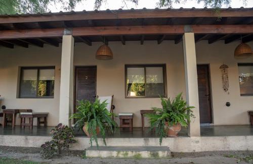 Las Rosas Hotel | Las Chuncas Posada Chill Villa de las Rosas