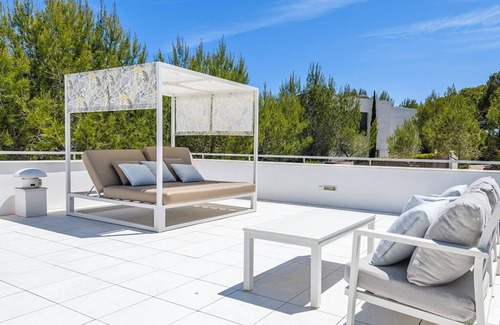 Lo Rufete Villa | Relaxing Las Colinas Resort with Golf View & Spa Amenities