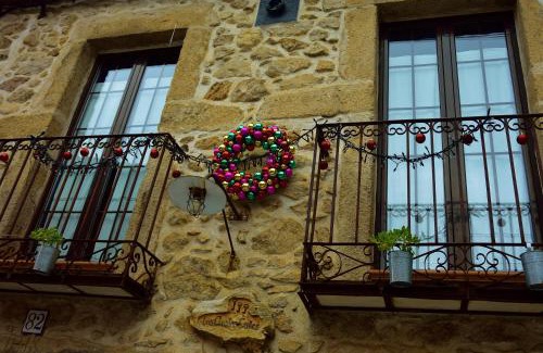 Piedralaves House | Pet-Friendly Retreat at Las Cuatro Calles with 9/10 Rating