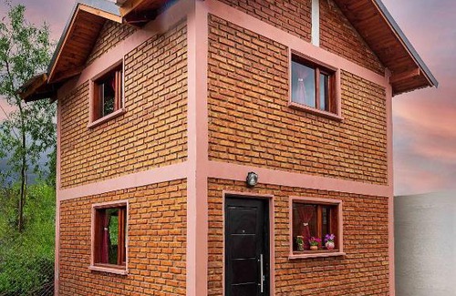 El Bolson House | Discover Las del Tatu: Guest Rated 9.8 & Family-Friendly
