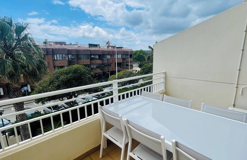 Platja de l'Arenal Apartment | Experience Las Dunas: Oceanfront Stay Near Arenal Beach
