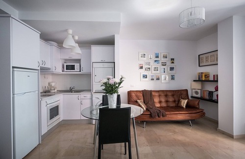 Las Palmas de Gran Canaria Apartment | Oceanfront Las Palmas Lighthouse Apartment - Perfect for Families