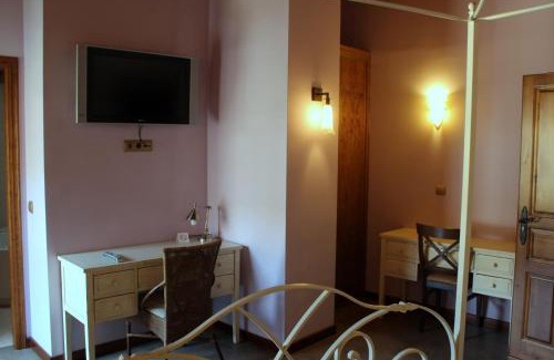 Noceda Hotel | Relax at Las Fontaninas: Guest Rated 9.6, Family-Friendly Stay