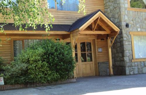 Lanin National Park Apartment | Beautiful Las Golondrinas - Oceanfront with Pool & Breakfast