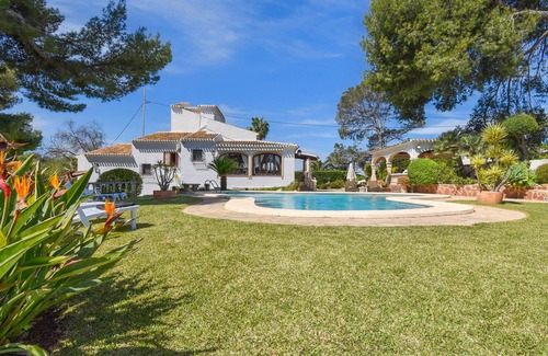 El Tosalet Villa | Spacious Holiday House with Private Pool in Javea, Spain
