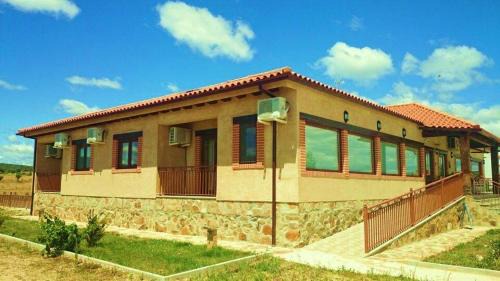 Fuente Encalada Hotel | Discover Las Mairas: Top-Rated Family-Friendly Retreat