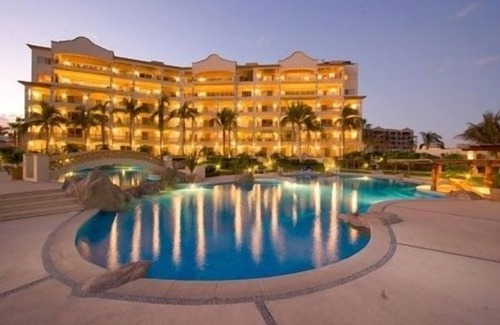 Zona Hotelera Condo | Oceanfront Las Mananitas Villa with Huge Balcony & Spa