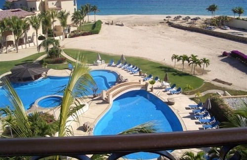 Zona Hotelera Condo | Oceanfront Las Mananitas Villa with Huge Balcony & Spa