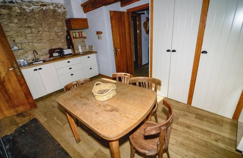 Rubia Apartment | Discover Las Medulas Near SERRA DA ENCIÑA DA LASTRA Park