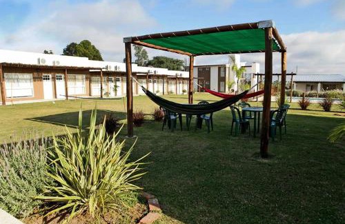 Victoria Cabin | Discover Las Mentas: Poolside Retreat with Breakfast Included