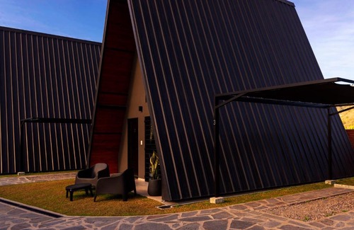 Yala Ski Chalet | Indulge at Las MORENAS: Family-Friendly Retreat with Pool