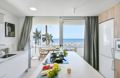 San Agustin Apartment | Relax at Las Nasas 6 with Spa and Family-Friendly Options