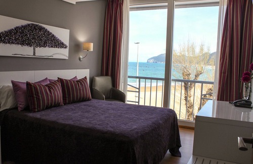 Noja Hotel | Explore Las Olas: Family-Friendly Hotel with Spa & Dining