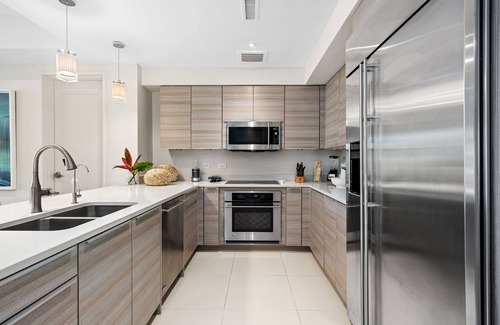 Herreras Condo | Experience Las Palmeras: Oceanfront 3 Bedrooms Villa Retreat