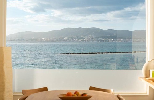 Palma de Mallorca Villa | Experience Las Rocas Beach-Ciutat Jardi Playa's Oceanfront Bliss