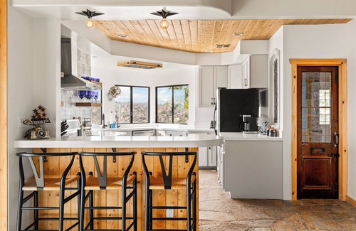 Yucca Valley House | Las Rocas By The CoHost Company