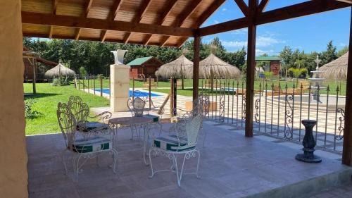 Villa Lia Bed & Breakfast | Family-Friendly Retreat at Las Torres del Sol with Pool