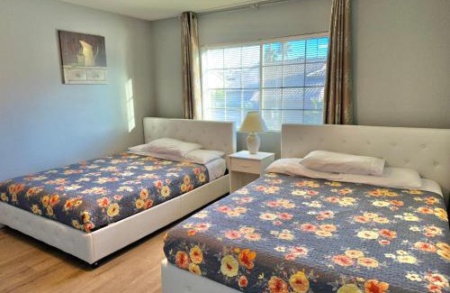 Green Valley North Villa | Explore Las Vegas Specialty Villa Resort for 12 Guests