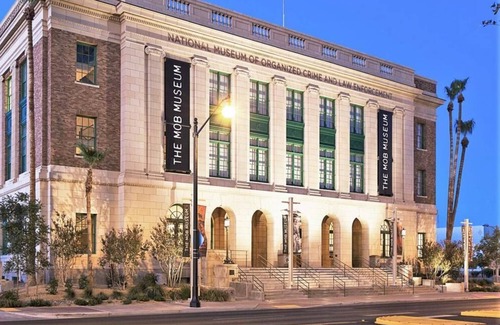 Downtown Las Vegas House | Unforgettable Las Vegas Escape: City Views, Pool & Casino