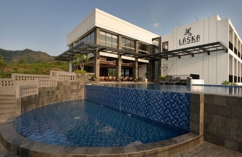 Java Hotel | Discover Laska Hotel Resort Ciletuh with Family-Friendly Perks