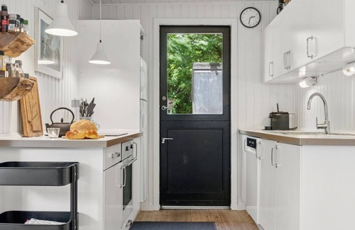 Udsholt House | Oceanfront Retreat "Lasse" - Ideal Family Getaway
