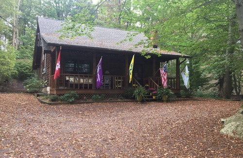 Eagles Mere Cabin | Discover Fall Foliage in Historic Eagles Mere, PA!