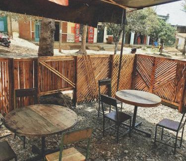 Monduli Hotel | Last fantasy ndoto ya mwisho