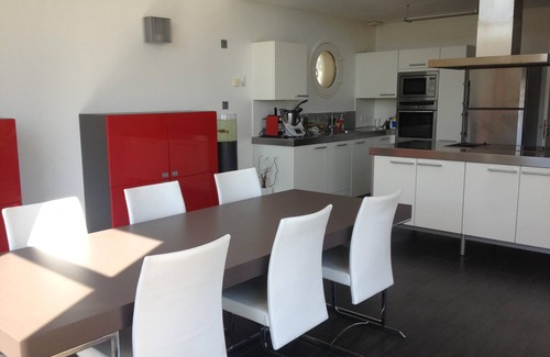 Tregunc Villa | LAST MINUTE OFFER Contemporary villa with sea view and heated pool