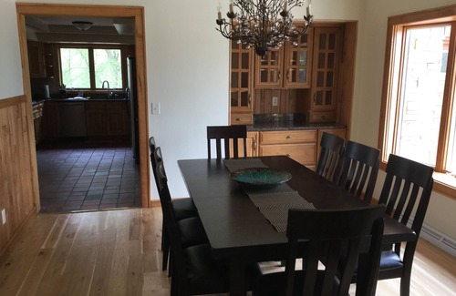 Green Lake House | August Getaway Awaits: Family-Friendly Lake View Rooms