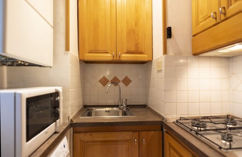 Chiaia Apartment | Elegant Oceanfront Retreat Near Seafront - Rated 9.6/10