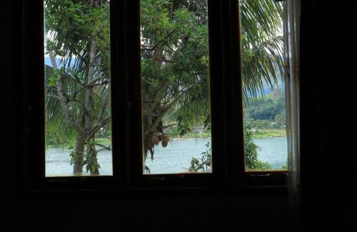 Tuk Tuk House | Discover Laster Jony's: Pet-Friendly with Family Amenities