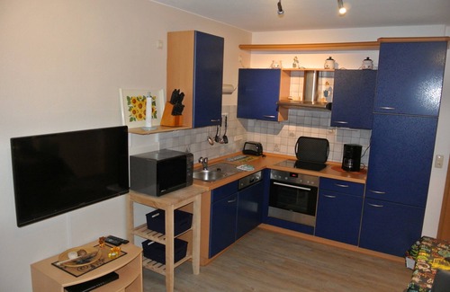 Carolinensiel Apartment | Cozy 72 sqm Apartment with Oceanfront Views & Free WiFi