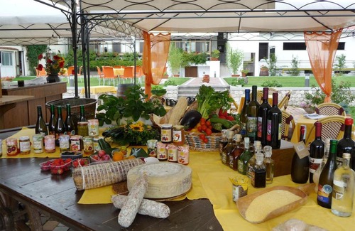 Vivaro House | Pet-Friendly Retreat at Lataria dei Magredi with Pool