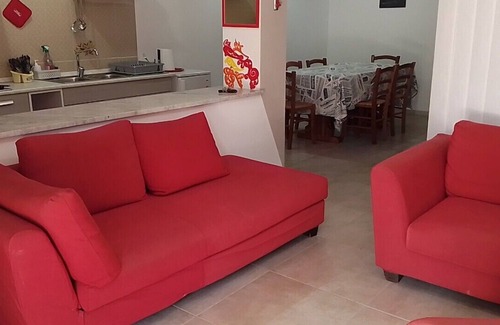 Mascalucia House | Discover Latavernapartment: Family-Friendly with Kitchen Access