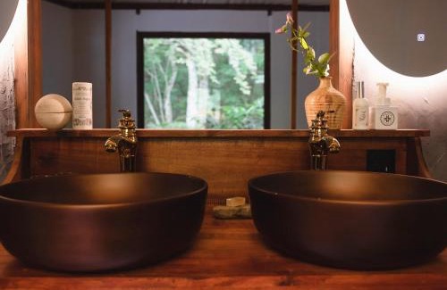Shiojiri Hotel | Relaxing LATERAL Vacation Stay with Pool & Family Amenities