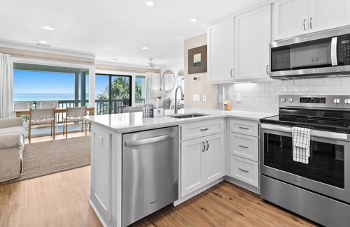 Fort Bay Condo | Discover Latitude 29, Unit #22 with Family-Friendly Amenities