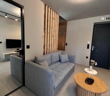 Kalamata Apartment | Latitude 37