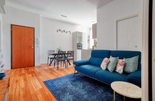 Calvairate Apartment | Exceptional Lattanzio Suite - Porta Romana MM3, Rated 9.7/10