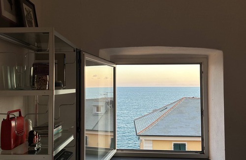 Nervi Apartment | Family-Friendly Retreat at Lattico sul Mare di Claudio e Maria